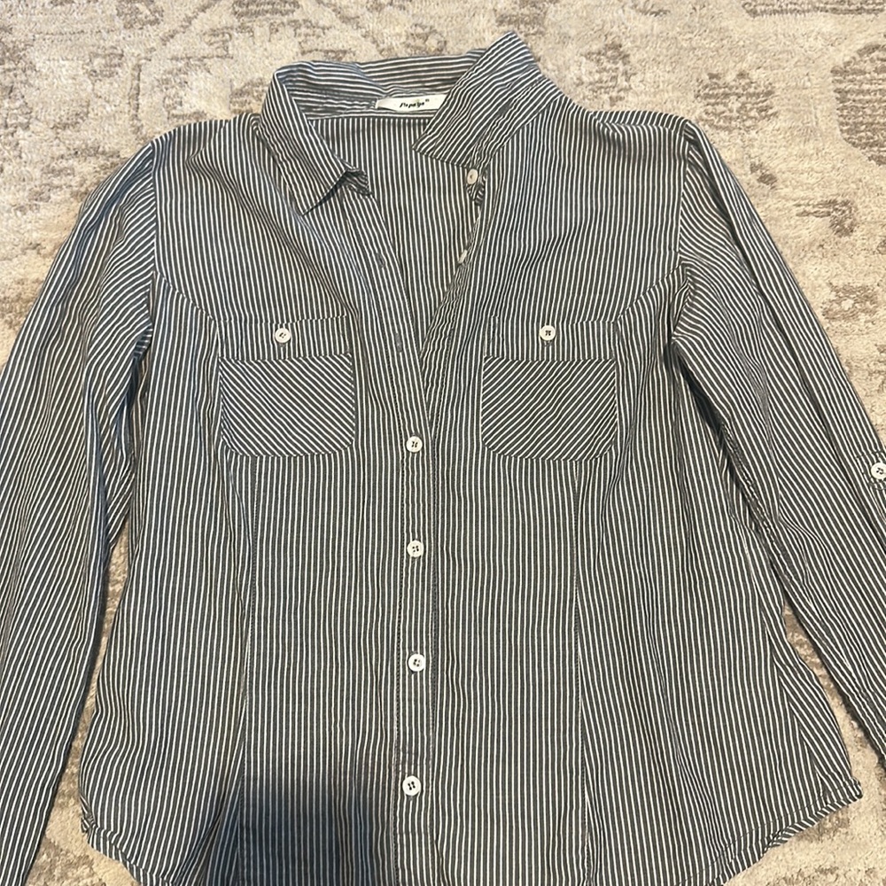 Striped button down blouse - Picture 2 of 4